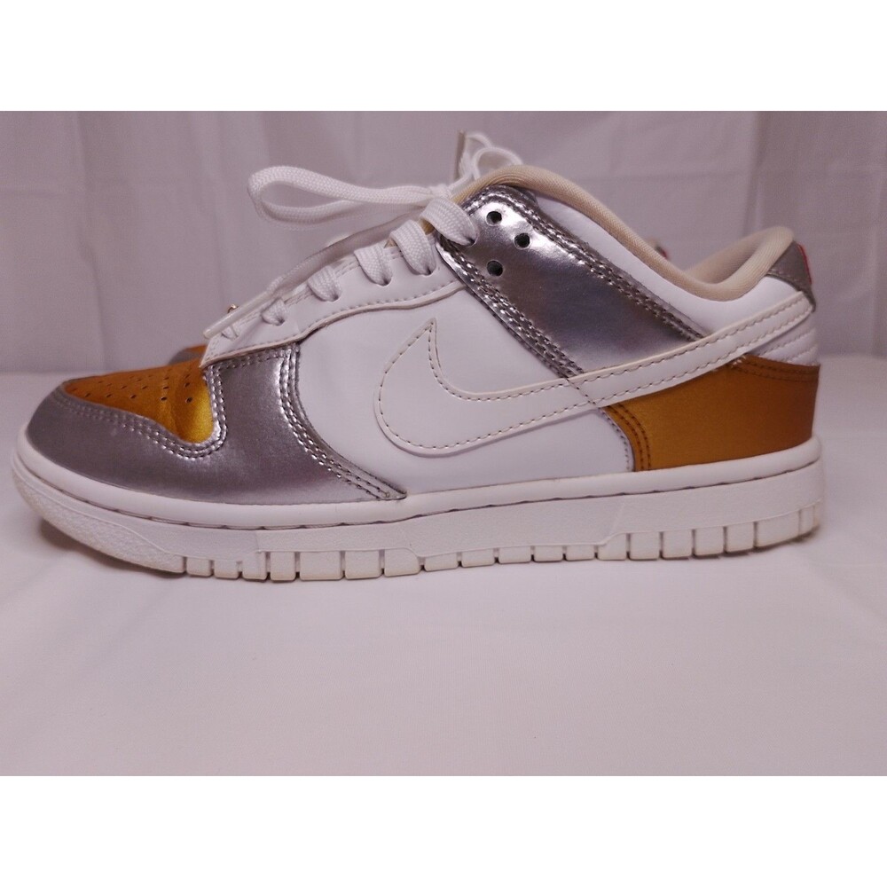 Nike Dunk Low SE "Heirloom" Silver Gold Metalic - Picture 4 of 16